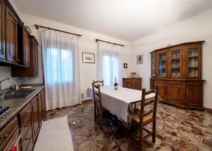 Ca' Dei Ferro - Venice *